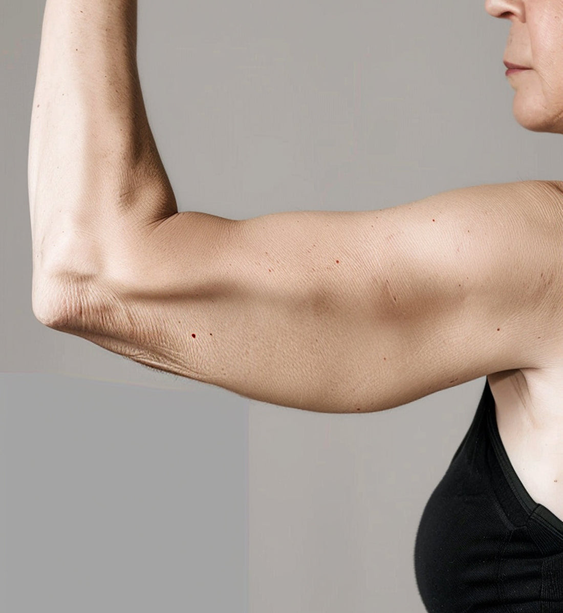 How to Reduce Flabby Arms & Saggy Skin Using Heat Therapy at Home